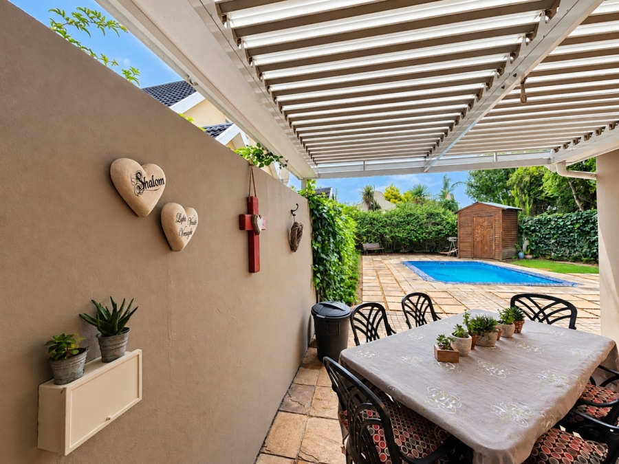 3 Bedroom Property for Sale in Denver Park Western Cape